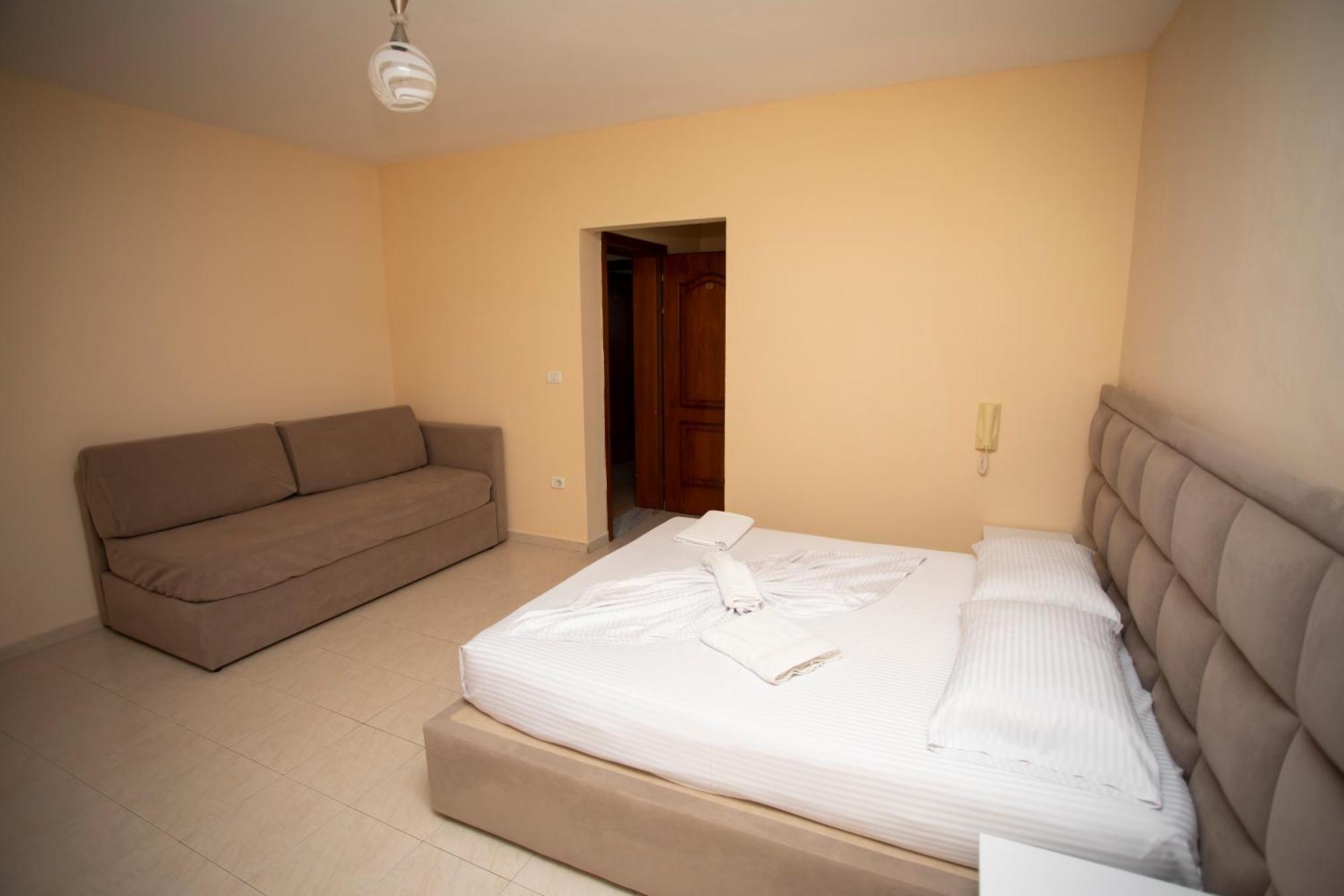 Hotel Sunrise Golem  Exterior foto